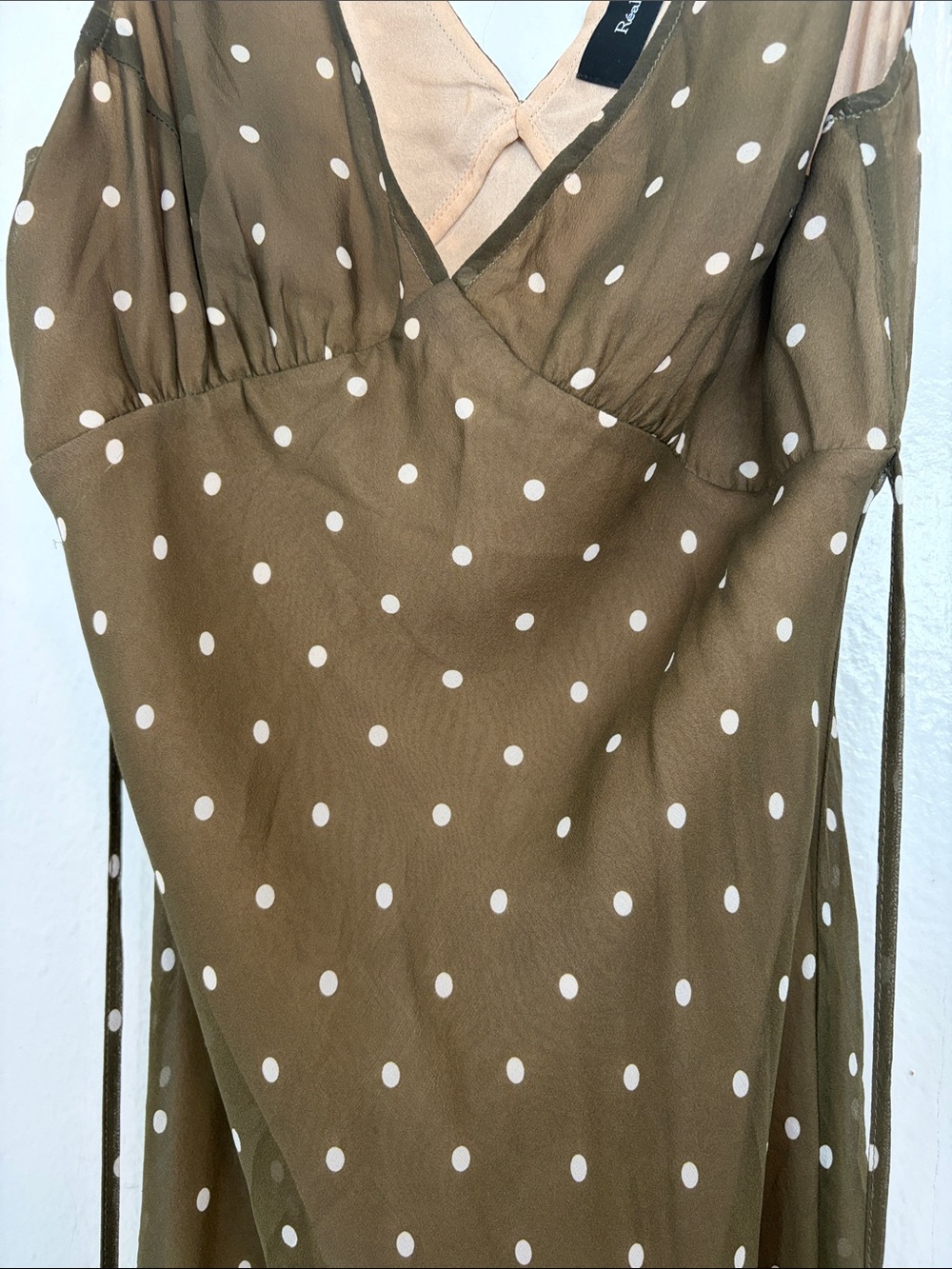 Realisation Par the Margot Olive Spot Khaki V-Neck Midi Dress size Small - Picture 7 of 11